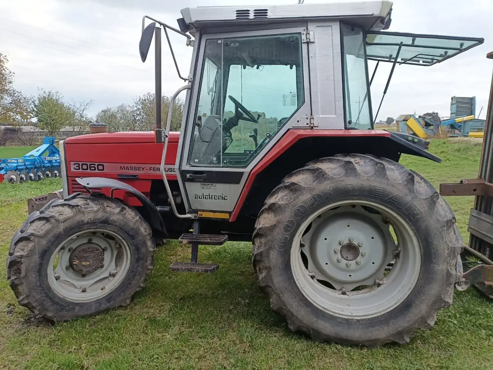 Ciągnik Massey Ferguson 3060 Ciągnik Massey Ferguson
