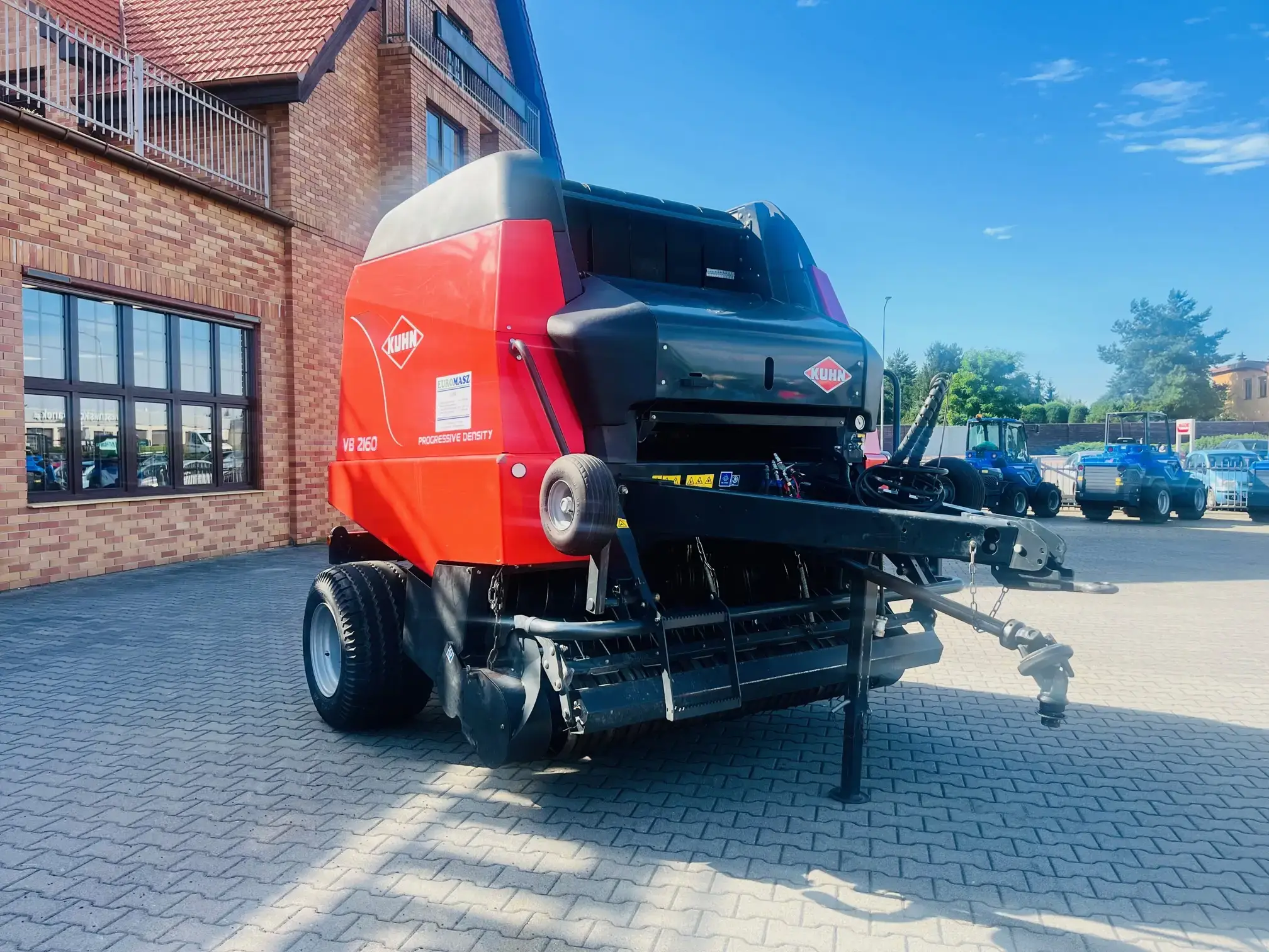 Prasa-pasowa-zmiennokomorowa-kuhn-VB-2160-plac-korbanek Prasa-pasowa-zmiennokomorowa-kuhn-VB-2160-plac-korbanek