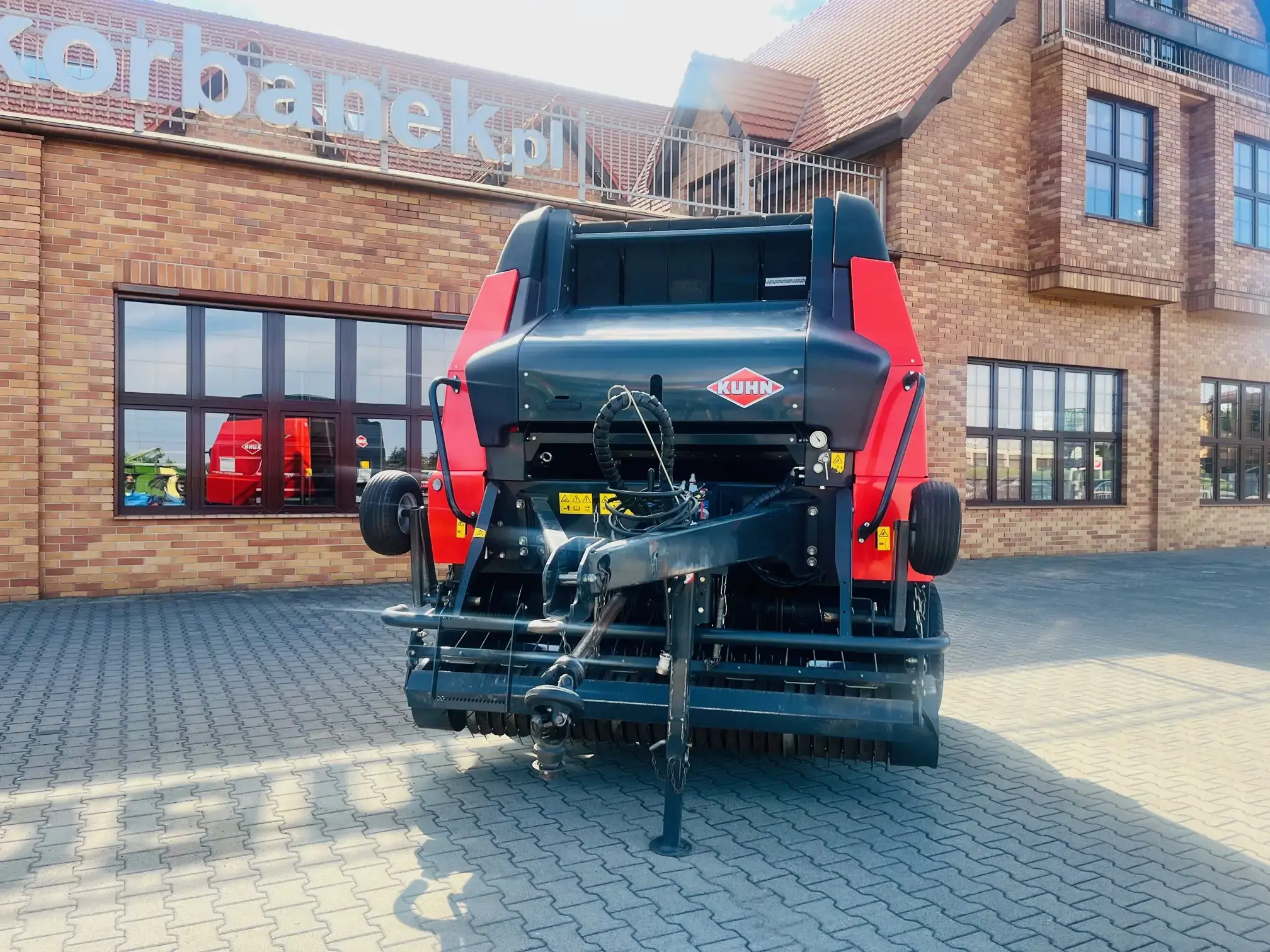 Prasa pasowa zmiennokomorowa kuhn VB 2160 plac korbanek Prasa pasowa zmiennokomorowa kuhn VB 2160 plac korbanek