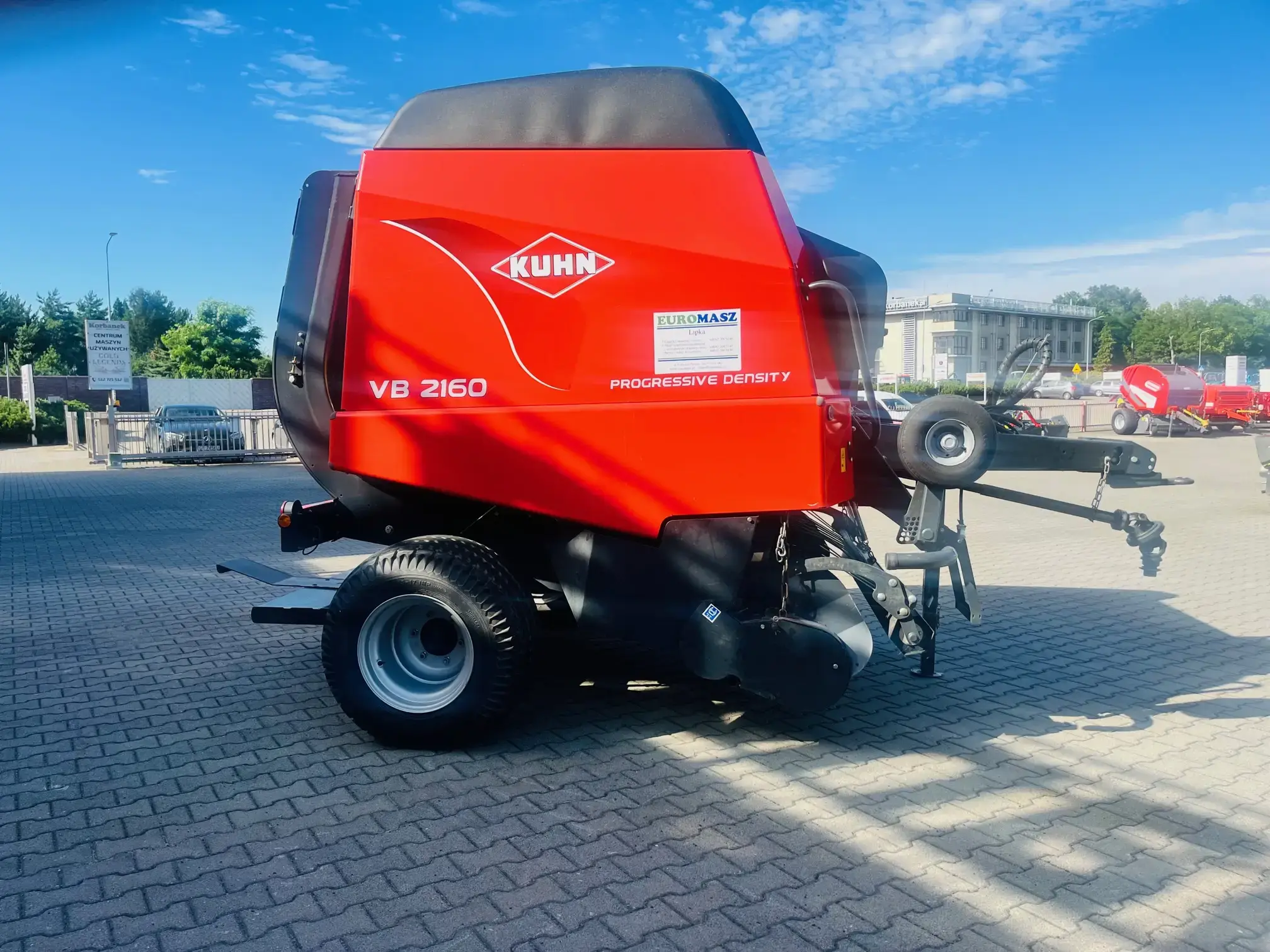 Prasa-pasowa-zmiennokomorowa-kuhn-VB-2160-plac-korbanek Prasa-pasowa-zmiennokomorowa-kuhn-VB-2160-plac-korbanek
