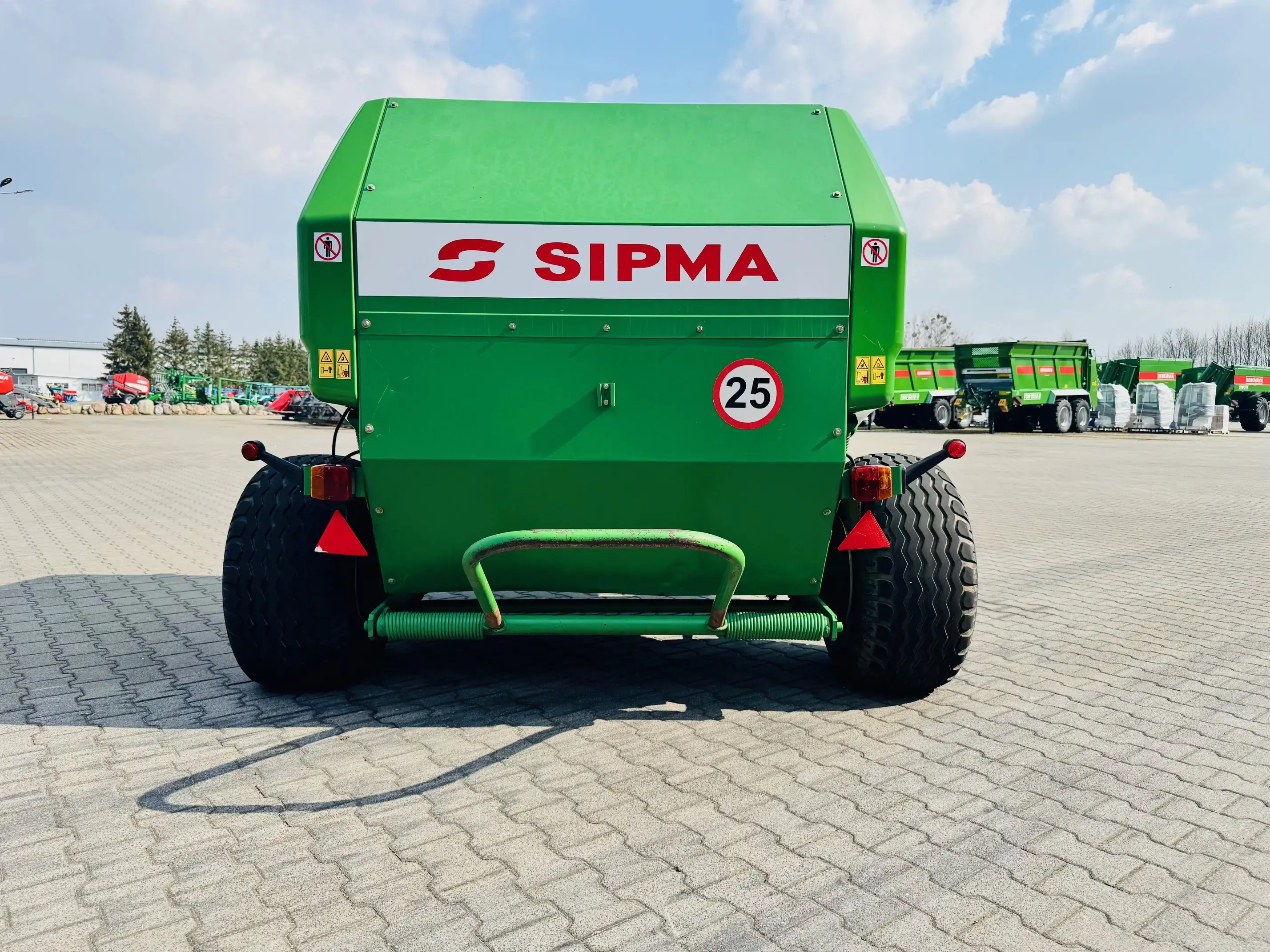 Prasa-sipma-PS-1221-FARMA-PLUS-stalokomorowa-walcowo-lancuchowa-plac-korbanek
