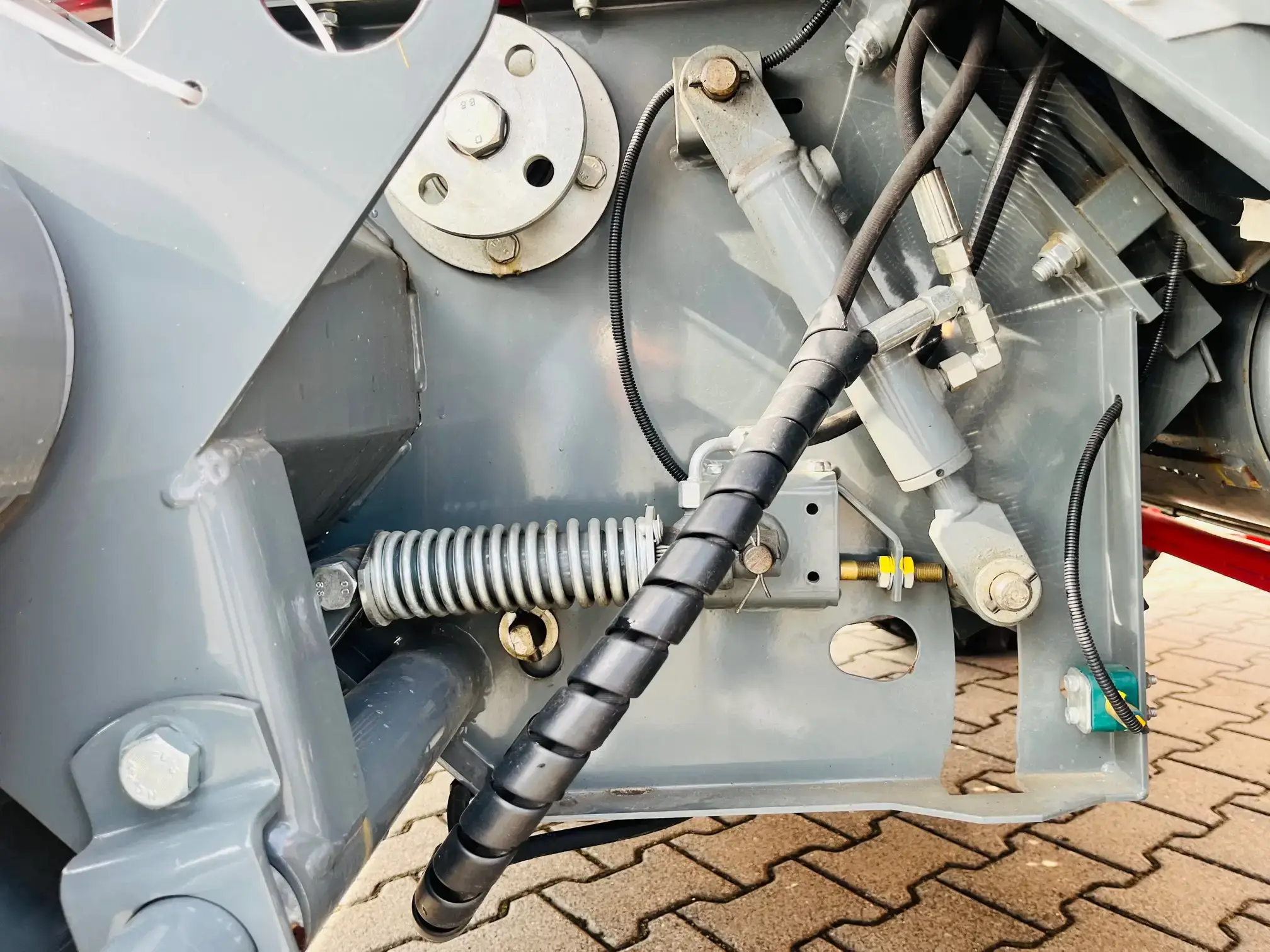 Prasa Unia Group DF 120 1,8 VD stalokomorowa łancuchowo walcowa z docinaczem rotorem plac korbanek Prasa Unia Group DF 120 1,8 VD stalokomorowa łancuchowo walcowa z docinaczem rotorem plac korbanek