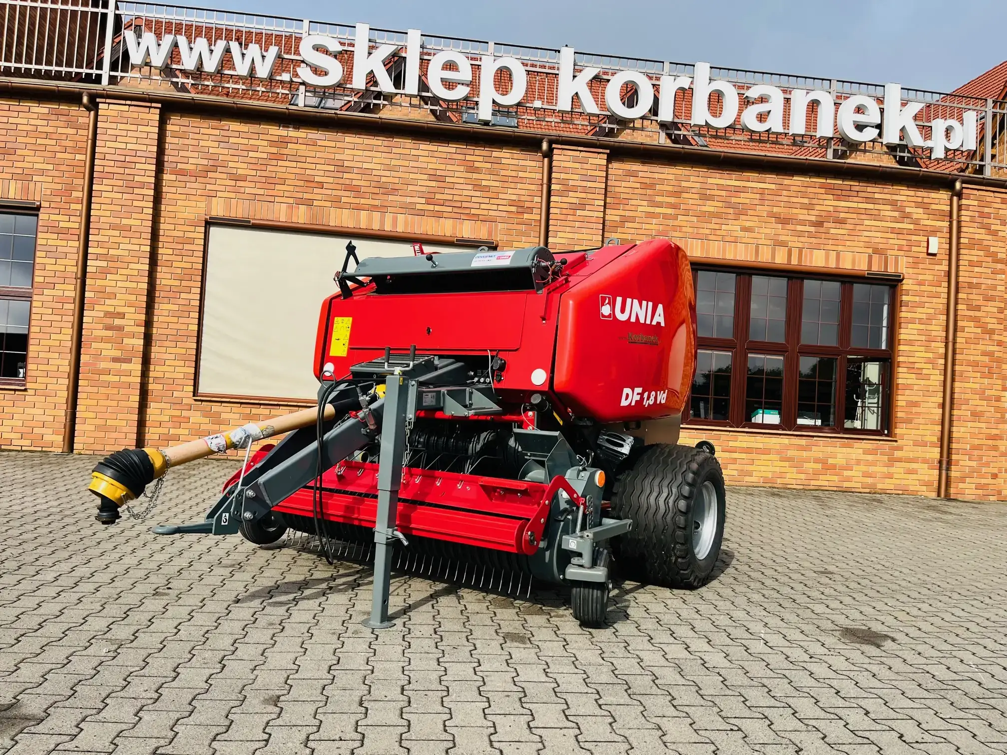 Prasa Unia Group DF 120 1,8 VD stalokomorowa łancuchowo walcowa z docinaczem rotorem plac korbanek Prasa Unia Group DF 120 1,8 VD stalokomorowa łancuchowo walcowa z docinaczem rotorem plac korbanek