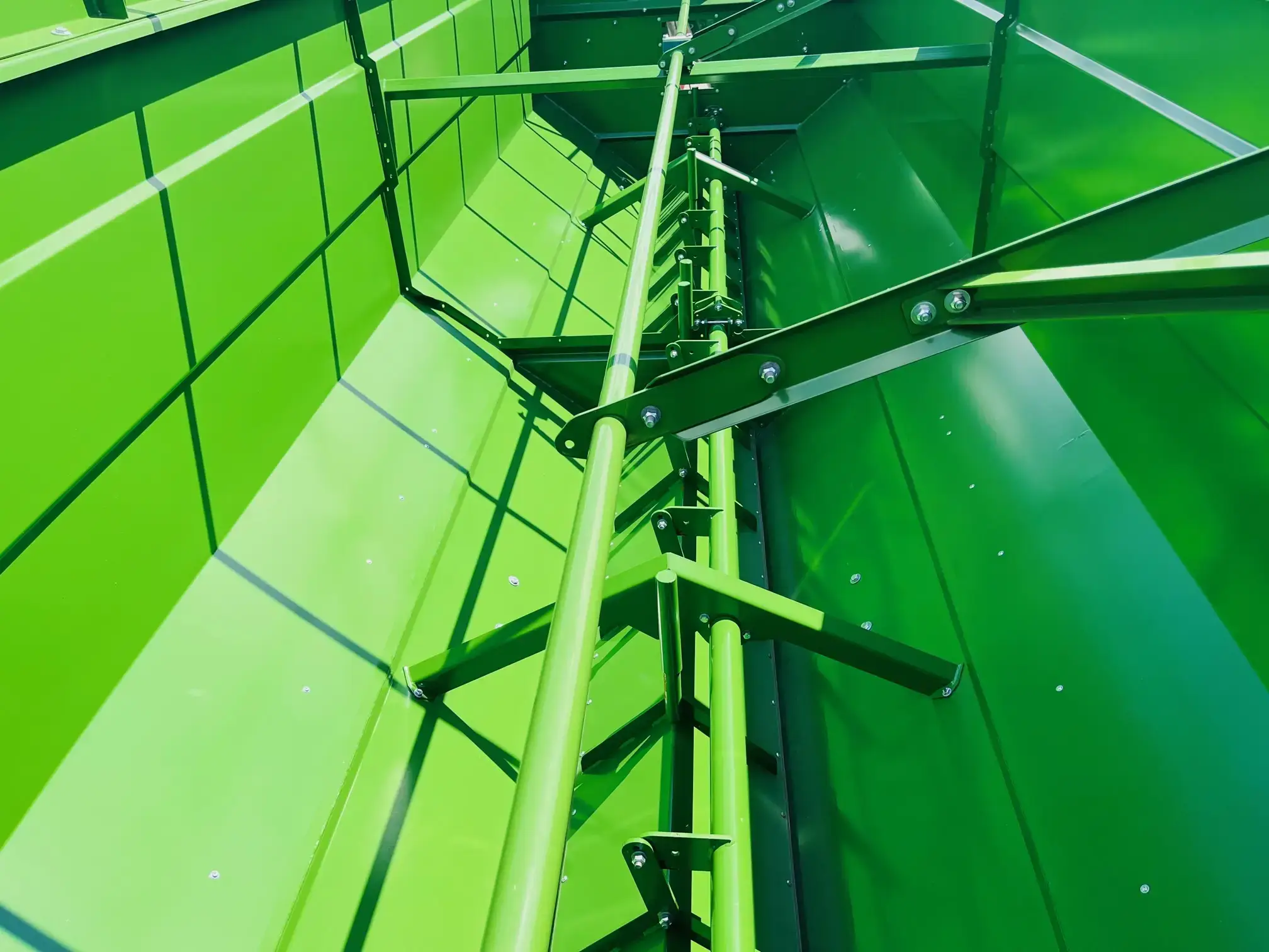 Przyczepa-przeladowcza-przeladunkowa-bergmann-GTW-430-szybki-wyladunek-duza-pojemnosc-plac-firma-korbanek Przyczepa-przeladowcza-przeladunkowa-bergmann-GTW-430-szybki-wyladunek-duza-pojemnosc-plac-firma-korbanek