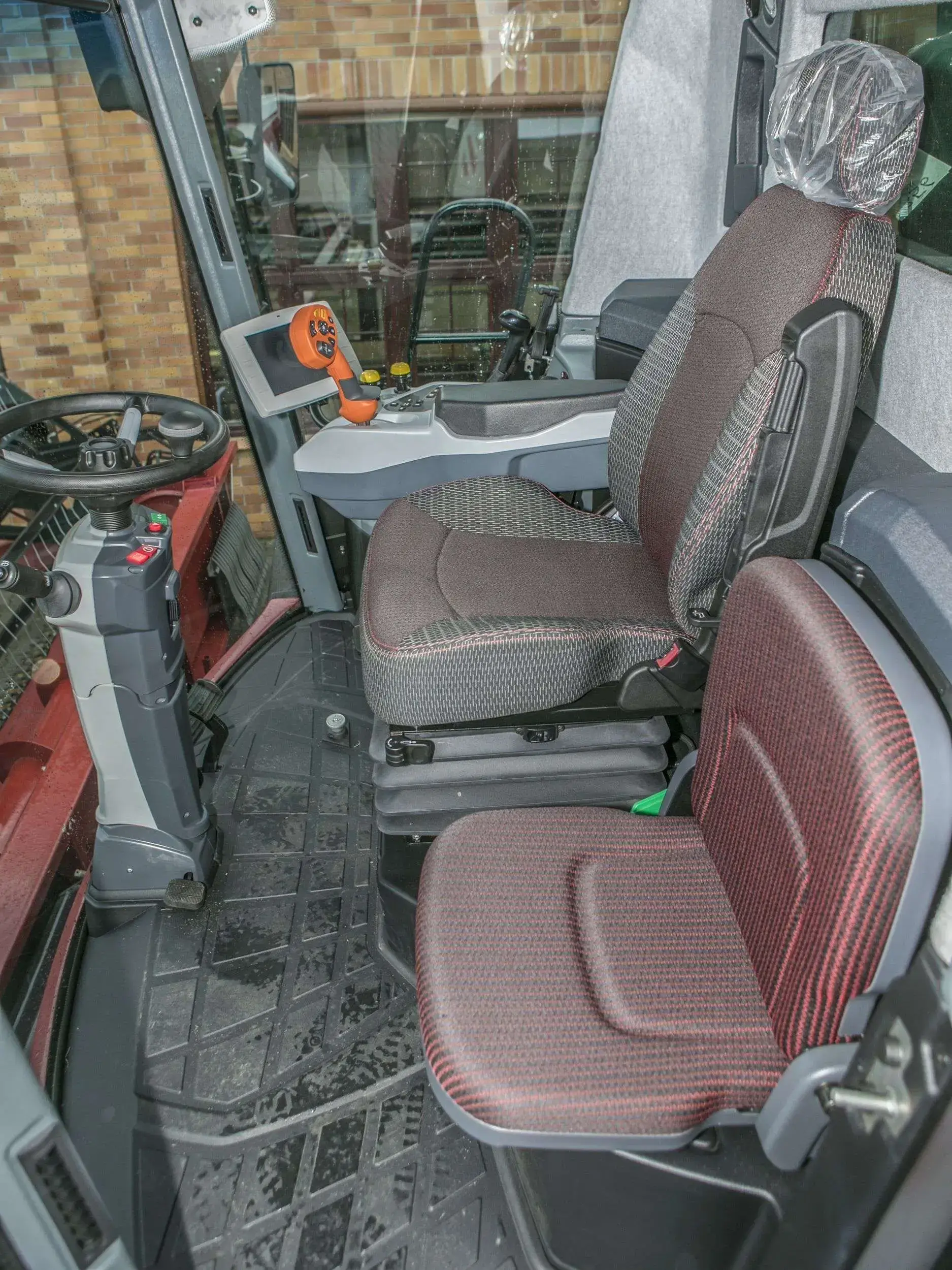 Rostselmash RSM 161 kabina Luxory Cab wnętrze Kombajn zbożowy Rostselmash RSM 161 kabina Luxory Cab oferta korbanek.pl