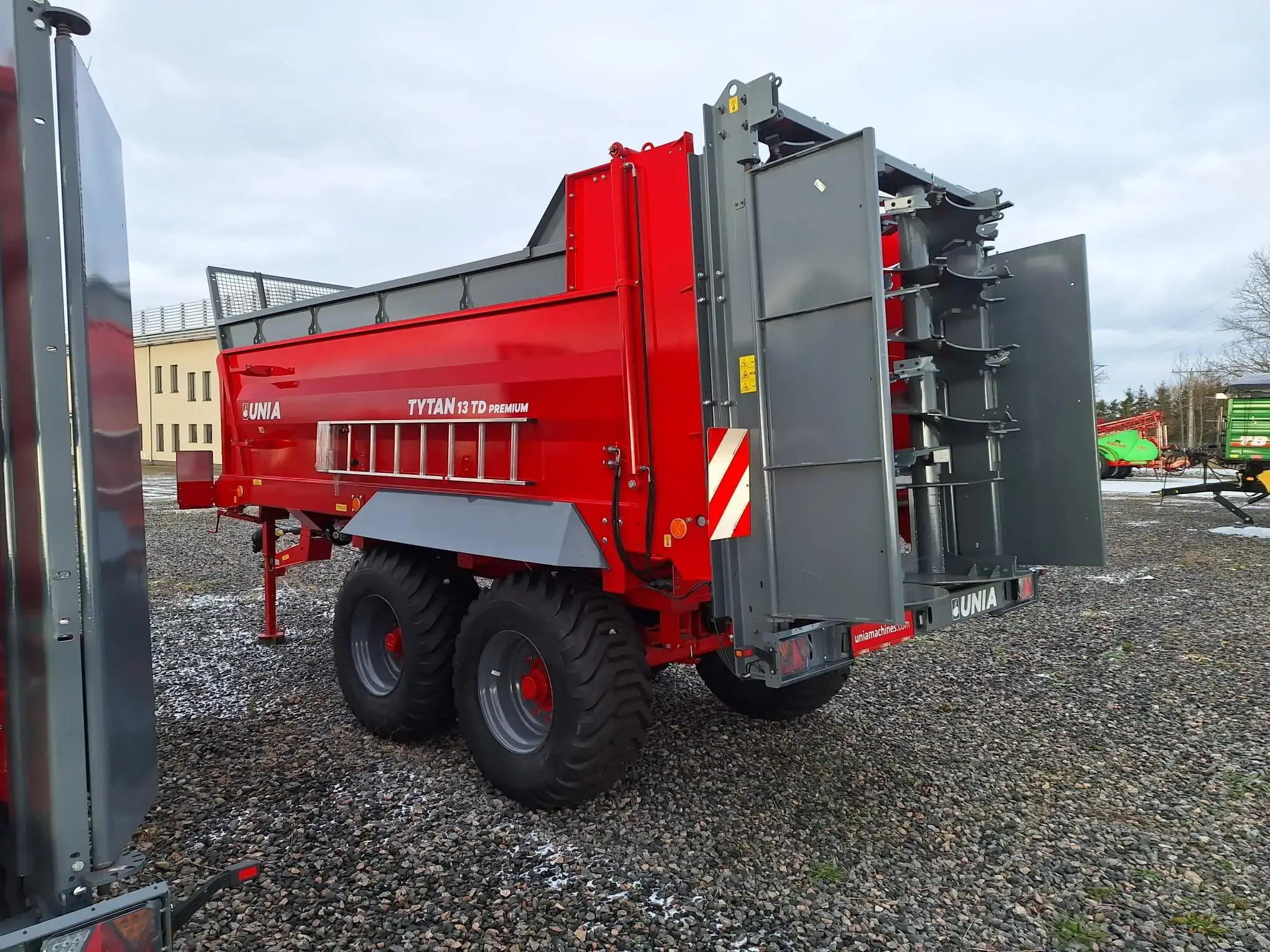 Rozrzutnik obornika Unia Group tandem Tytan 13 PREMIUM TD Rozrzutnik obornika Unia Group tandem Tytan 13 PREMIUM TD