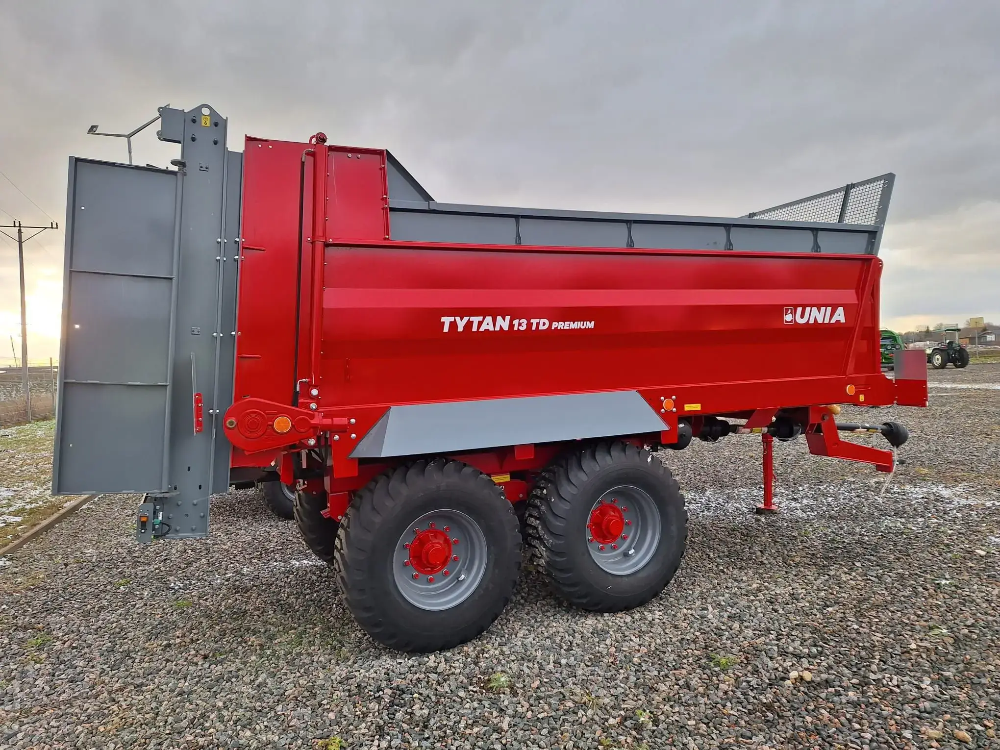 Rozrzutnik obornika Unia Group tandem Tytan 13 PREMIUM TD Rozrzutnik obornika Unia Group tandem Tytan 13 PREMIUM TD