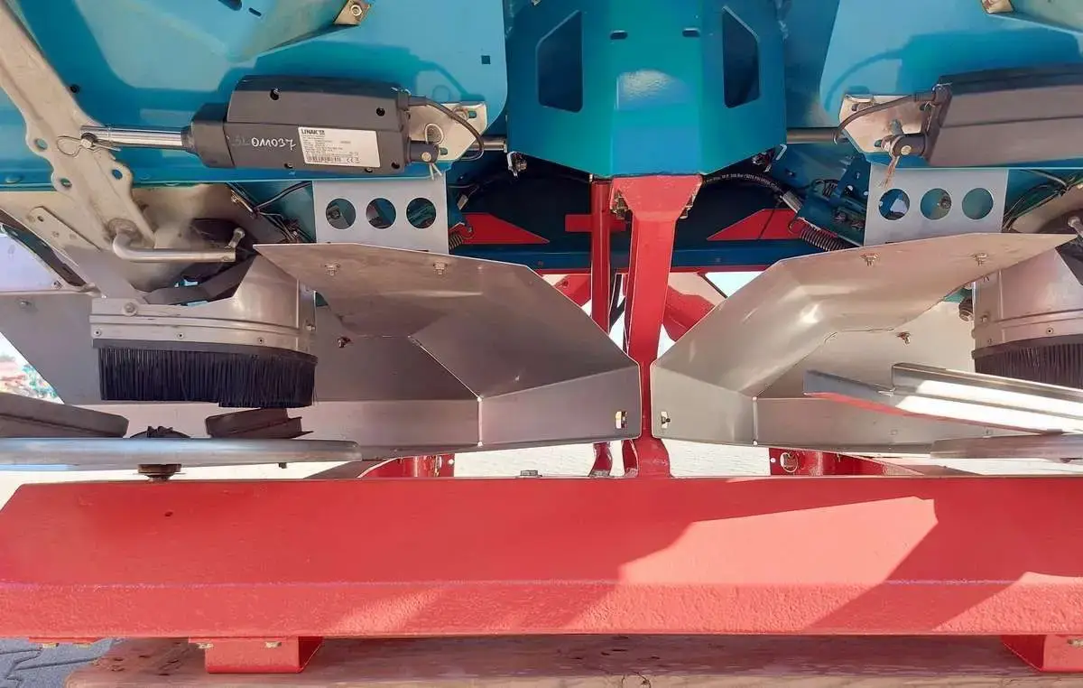 Układ rozsiewający rozsiewacza Sulky X36 Układ rozsiewający rozsiewacza X36