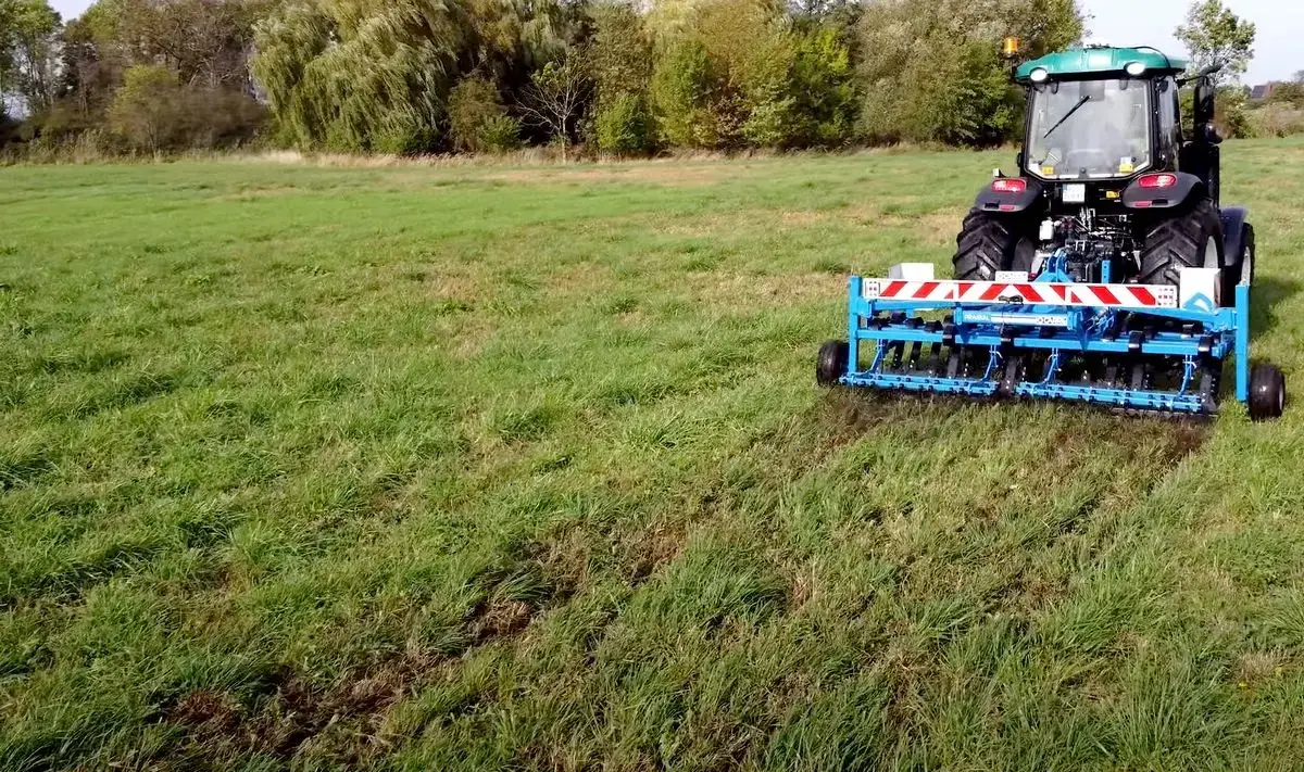 Wertykulacja + wygładzanie kretowisk i kretowin