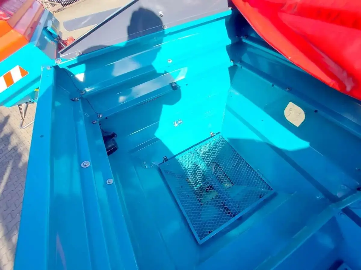 Zbiornik, sita, denka zsypowe rozsiewacza Sulky X36 Zbiornik, sita, denka zsypowe