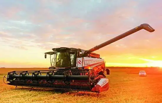 Tapeta obrazka kombajnu Rostselmash Ростсельмаш lepszy od Claas New Holland i Bizon www.korbanek.pl
