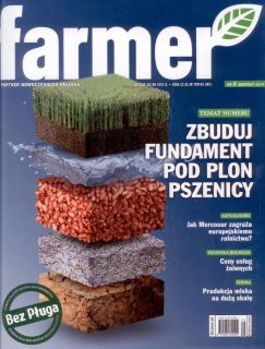 maszyna podczas pracy w polu