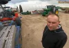 Klienci mieli w planach zakupić prasę McHale od Korbanek, zdecydowali się jednak także na nową zgrabiarkę SIP Młode małżeństwo prowadzące gospodarstwo rolne w miejscowości Siemkowo zakupiło zgrabiarkę SIP STAR
