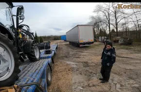 Nowy nabytek Pana Krzysztofa i jego żony - klientów firmy Korbanek - ciągnik Aupax 3055 Małżeństwo z miejscowości Woźniki zakupiło ciągnik Aupax 3055 w wersji Black Edition