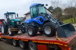 Ładowarka i ciągnik w jednym transporcie