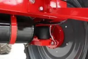 Amortyzacja mechaniczna osi opryskiwacza