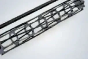 Wał strunowy składający się z prętów kwadratowych o średnicy 600 mm Wał strunowy jest wyposażeniem dodatkowym bron talerzowych Cover X T80