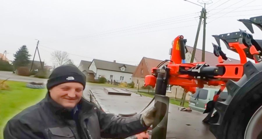 Rolnik kupił pług Gregoire Besson. Kliknij artykuł i przeczytaj o marce Gregoire Besson oraz wadach i zaletach orki.