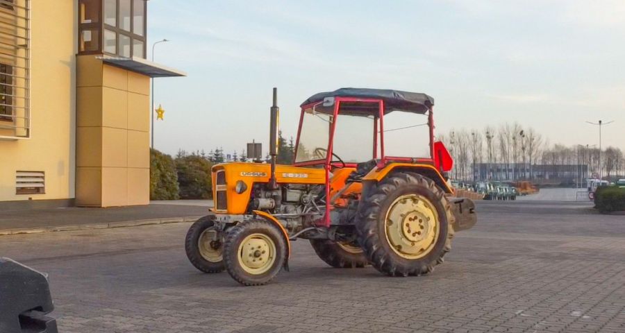 Ciągnik Ursus C330