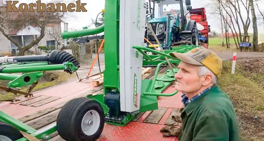 Pan Adam z miejscowości Kotunia zakupił zgrabiarkę Samasz od Korbanek