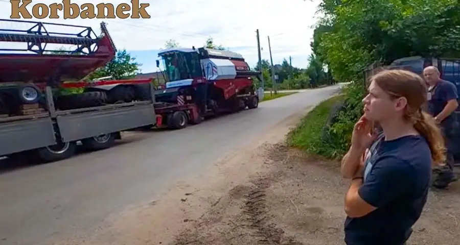 Pan Grzegorz zdecydował się na zakup kombajnu Rostselmash Vector 425 bo jego kolega użytkuje takiego od ponad 4 lat bez awarii