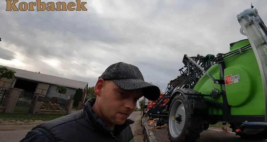 Pan Cezary zakupił w 2024 roku od firmy Korbanek opryskiwacz Tolmet Bruno 1515