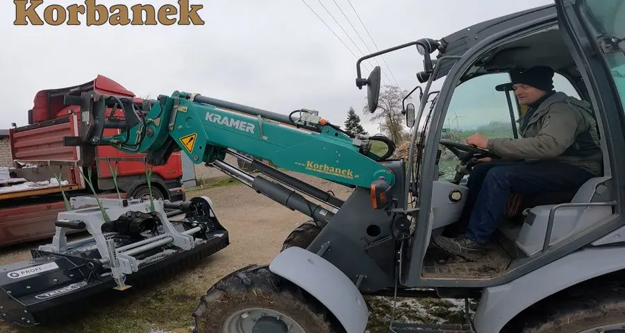Pan Tomasz zakupił kosiarkę Talex Tiger 300 w firmie Korbanek - postawił na mocny, polski sprzęt wysokiej jakości