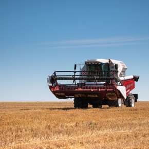 Kombajn zbożowy Rostselmash Nova 330 4 m heder na korbanek.pl