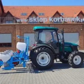 Siewnik punktowy do kukurydzy NC z ciągnikiem Arbos