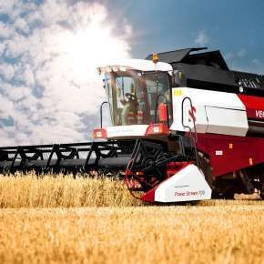 Rostelmash Vector 425 w słońcu na polu na www.korbanek.pl
