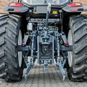 Ciągnik rolniczy Arbos 4100 Stage V widok na tylny TUZ