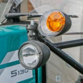 Ciągnik rolniczy Arbos 5130 Advanced Stage V Gen 2 widok na oświetlenie
