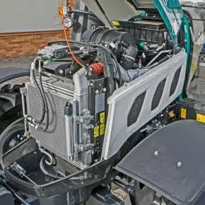 Ciągnik rolniczy Arbos 5130 Advanced Stage V Gen 2 widok na silnik