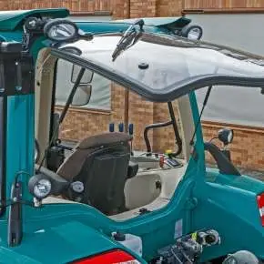 Ciągnik rolniczy Arbos 5130 Advanced Stage V Gen 2 widok na tylną szybę