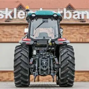 Ciągnik rolniczy Arbos 4090 Stage V widok na tył