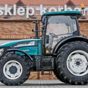 Ciągnik rolniczy Arbos 4110 Stage V widok z lewej strony