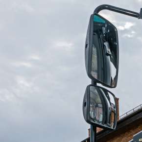 Ciągnik rolniczy Arbos 4110 Stage V widok na lusterka