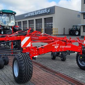 Zgrabiarka do siana i trawy z firmy Korbanek typ STAR 850 26T firmy SIP