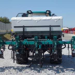 Pielnik Arbos w pozycji roboczej