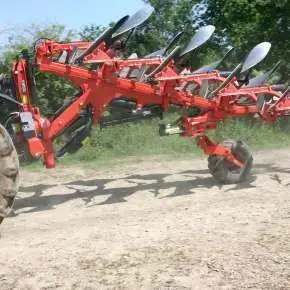 Pług Gregoire Besson ROVER, zawieszany będący w ofercie firmy Korbanek na Polskim rynku