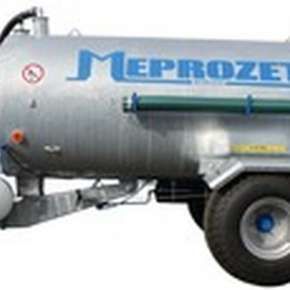 Wóz asenizacyjny Meprozet P40 z boku