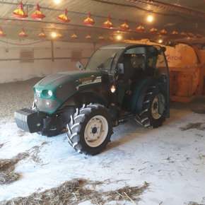 Ciągnik klienta arbos 4000 q low profile cab w kurniku