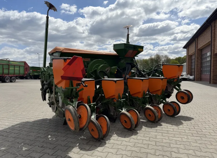 Używany siewnik punktowy amazone ED 452-K w dobrym stanie