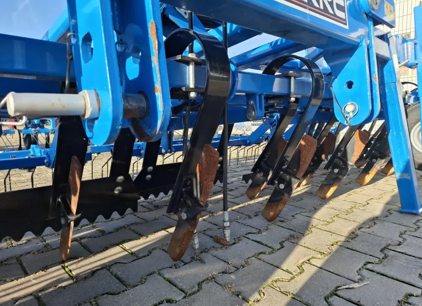 Noże do wertykulacji gleby (napowietrzanie gleby)