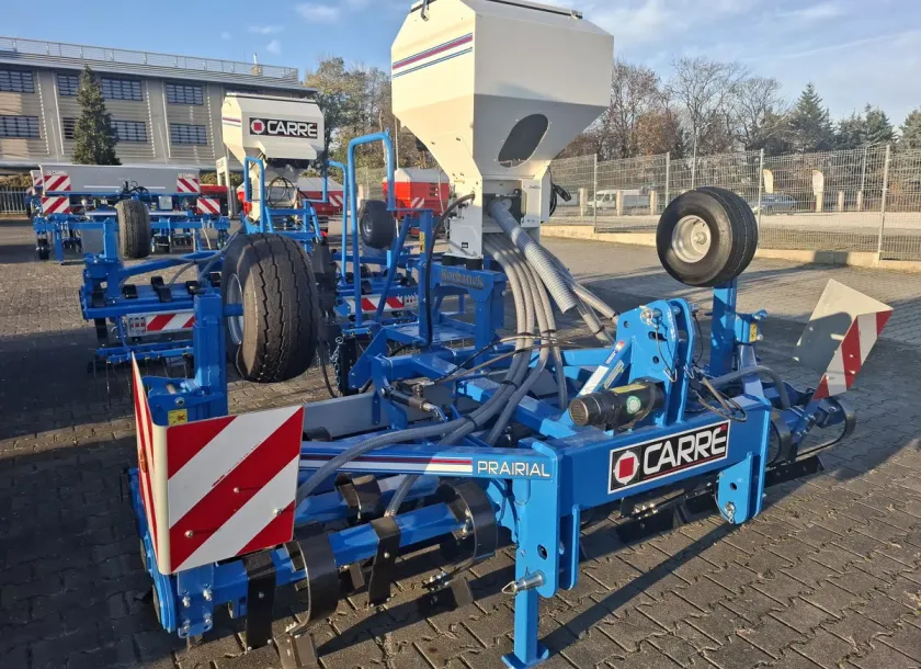 Regenerator łąki CARRE PRAIRIAL 3m z siewnikiem do trawy