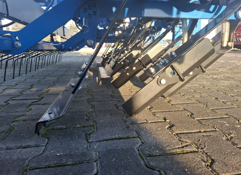 Noże obustronne do wertykulacji gleby