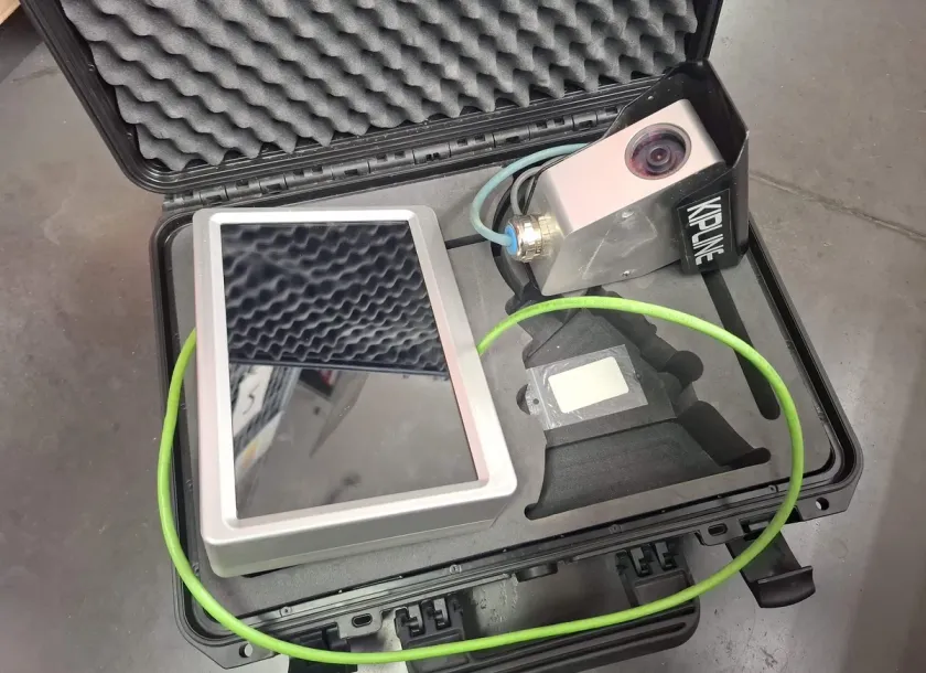 Monitor konsoli obsługowej i kamera KIPLINE 3D