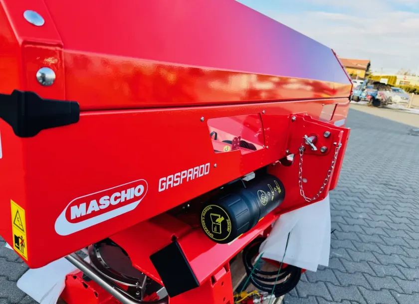 Rozsiewacz zawieszany do nawozów Maschio Gaspardo PRIMO SM 209 plac korbanek