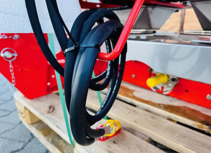 Rozsiewacz zawieszany do nawozów Maschio Gaspardo PRIMO SM 209 plac korbanek