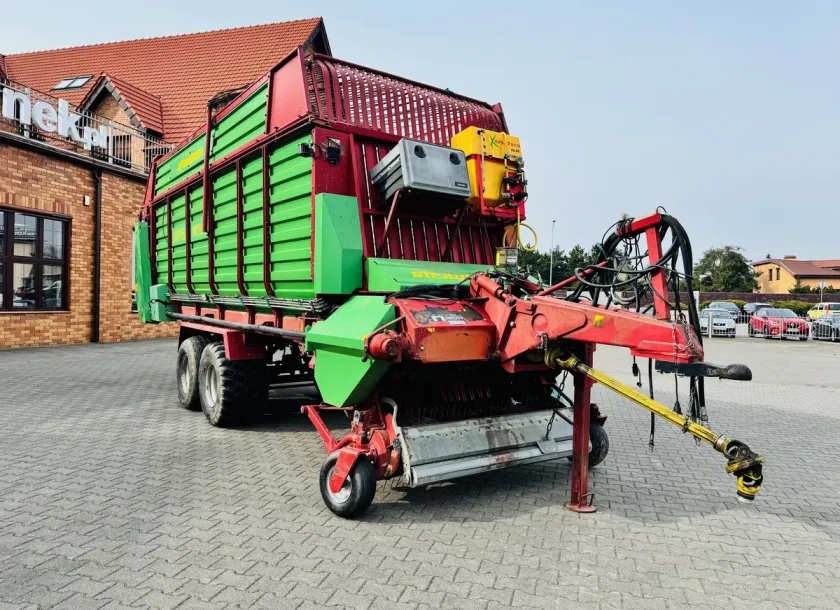 Przyczepa samozbierająca Strautmann Super Vitesse 29 m3